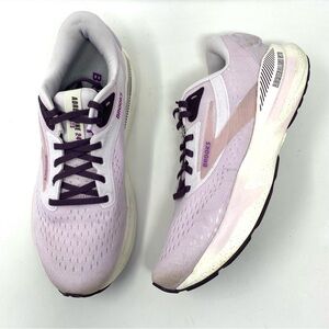 Brooks Women’s Adrenaline GTS 24 Road-Running Shoes